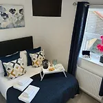 Classy 1- Bedroom Apartment